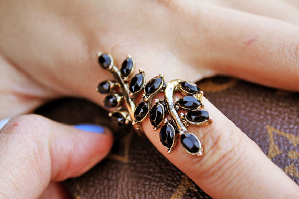 black and gold ring