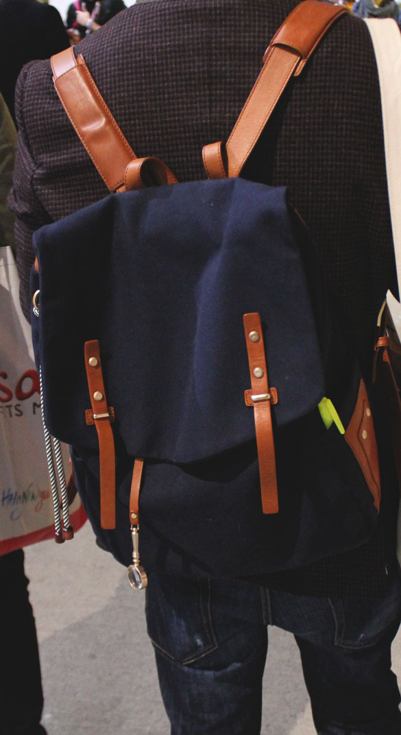 backpack dark blue and leather