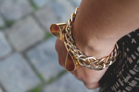 gold bowtie bracelet chain