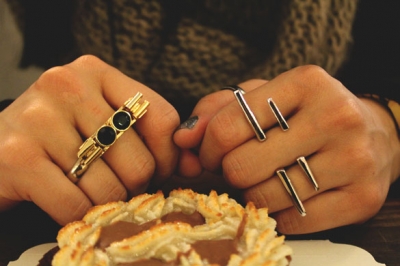 Photo various two finger rings